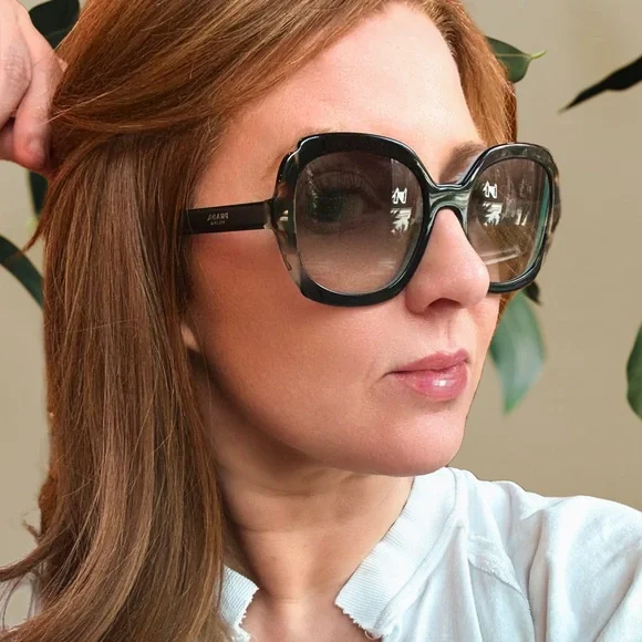 Prada Oversized Sunglasses Black Tortoise Gradient NWOT Italy - Picture 6 of 12